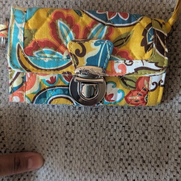 Vera Bradley Wallet Provencal Quick Swipe ID Yellow Floral Key Ring - Picture 1 of 2